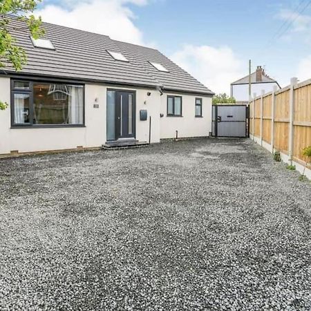 Modern Harrogate House Sleeps 10, Cinema Room & Hot Tub المظهر الخارجي الصورة
