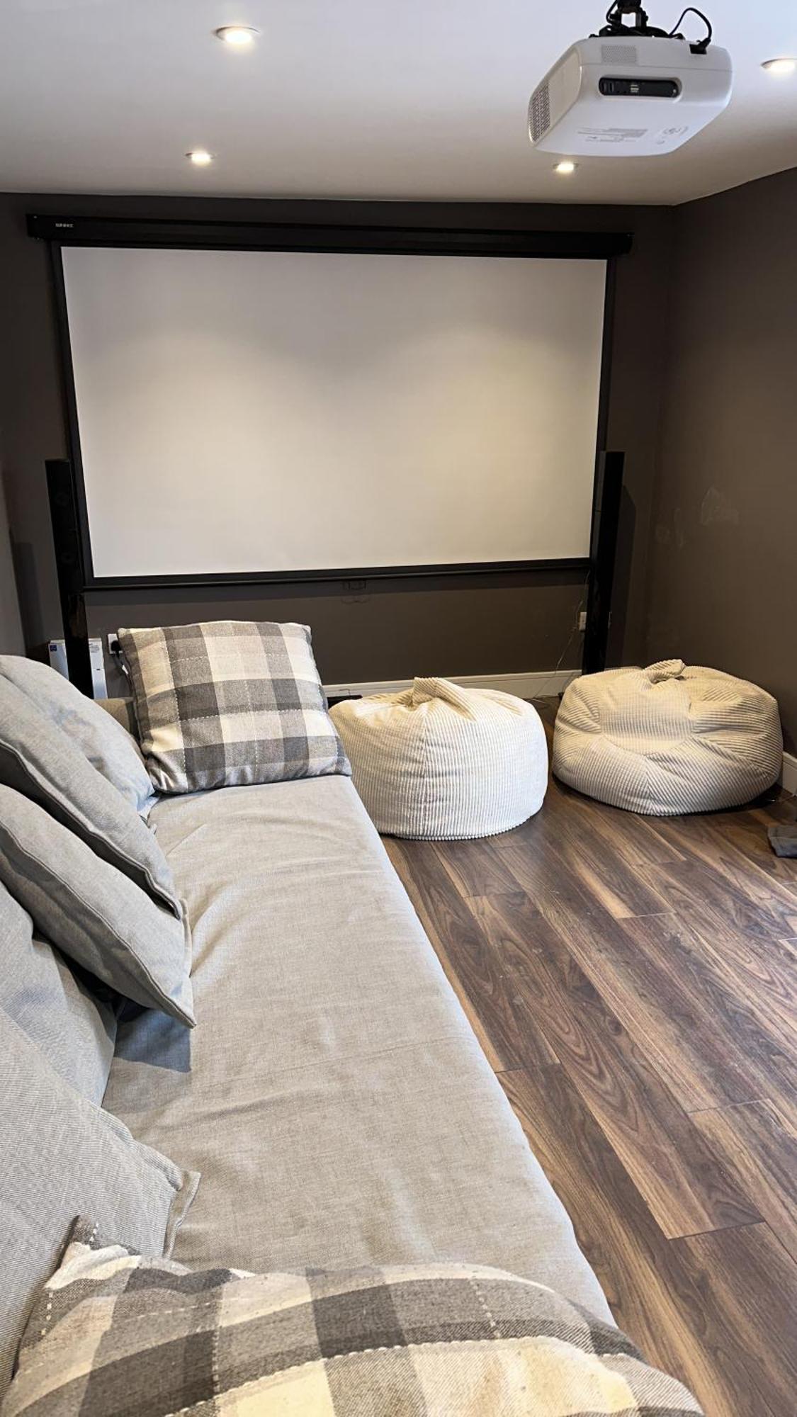 Modern Harrogate House Sleeps 10, Cinema Room & Hot Tub المظهر الخارجي الصورة